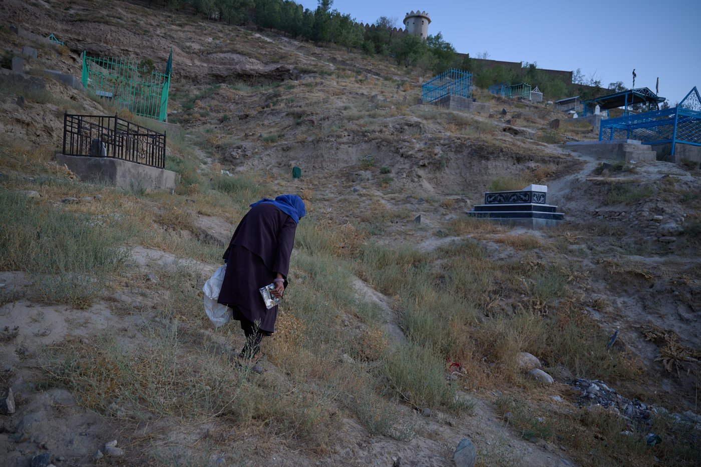 One woman's struggle to survive, 5 years after the Taliban took Kabul, in photos | iNFOnews.ca