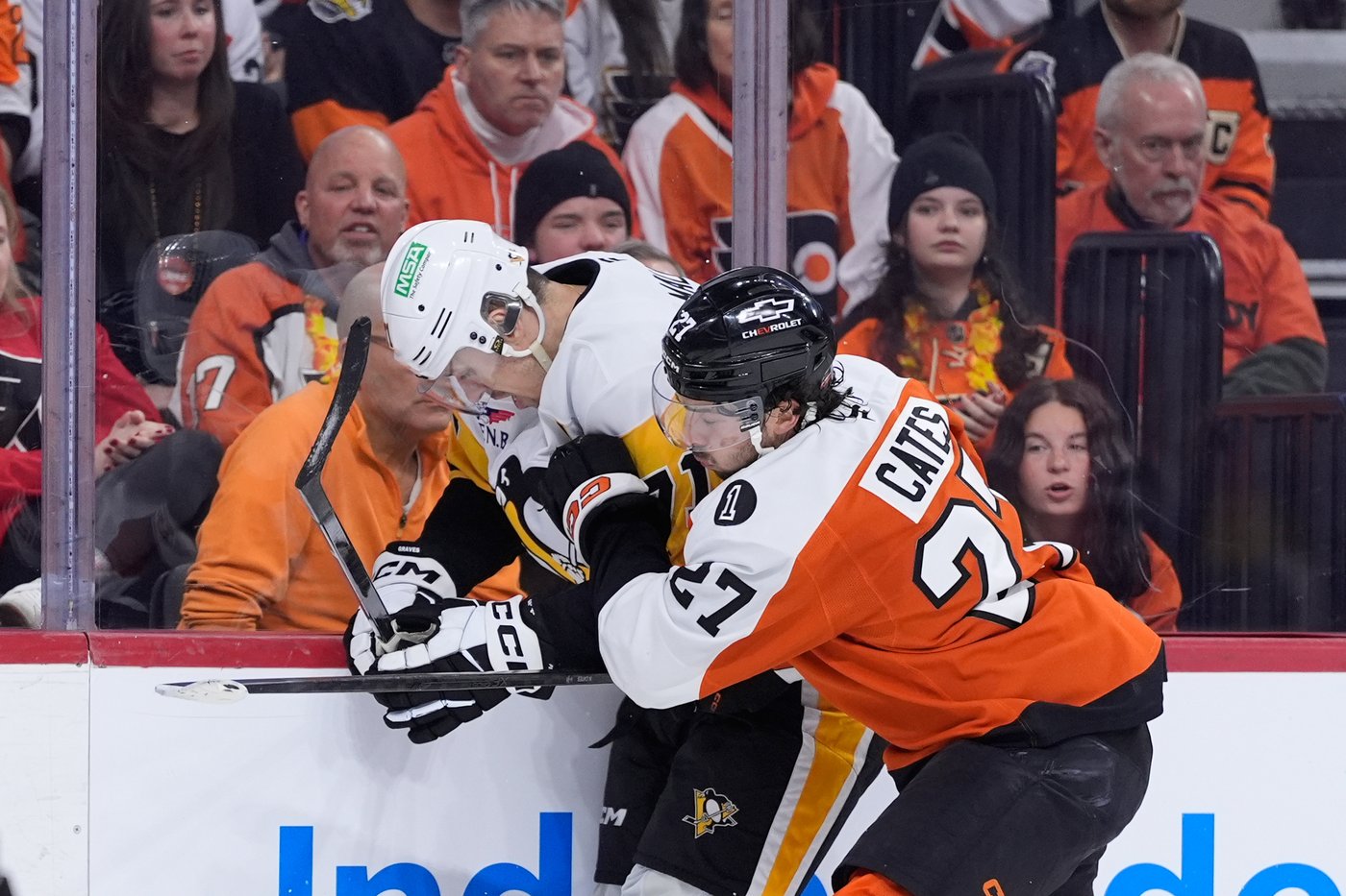 Crosby and Letang strike as the Penguins stave off a sweep with a 4-2 Game 4 win over Flyers | iNFOnews.ca