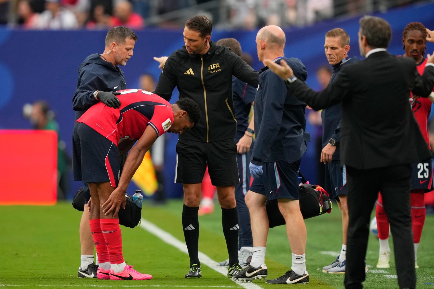 Another right back down for England at the World Cup as Jarell Quansah exits with ankle injury | iNFOnews.ca Another right back down for England at the World Cup as Jarell Quansah exits with ankle injury | iNFOnews.ca