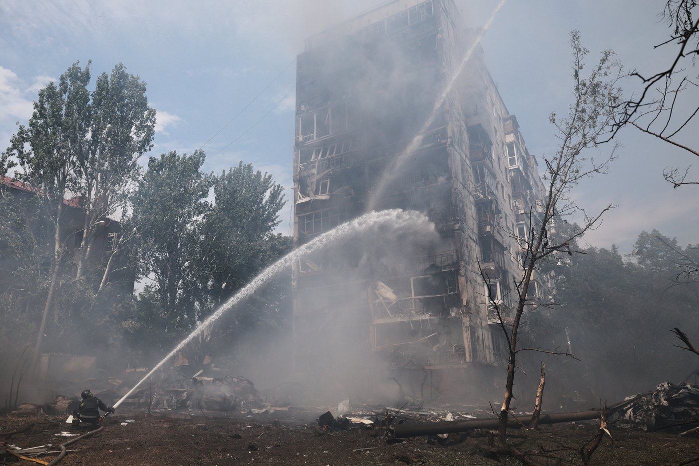 Ukraine's Zelenskyy fires his military chief after protests and names a replacement | iNFOnews.ca Ukraine's Zelenskyy fires his military chief after protests and names a replacement | iNFOnews.ca