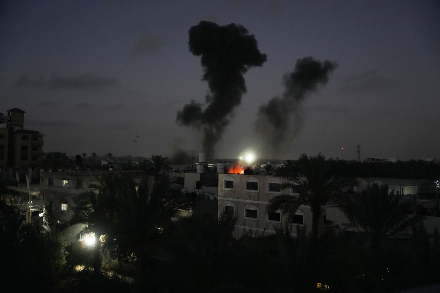 Israeli drone strike kills Palestinian siblings in a Gaza tent camp | iNFOnews.ca