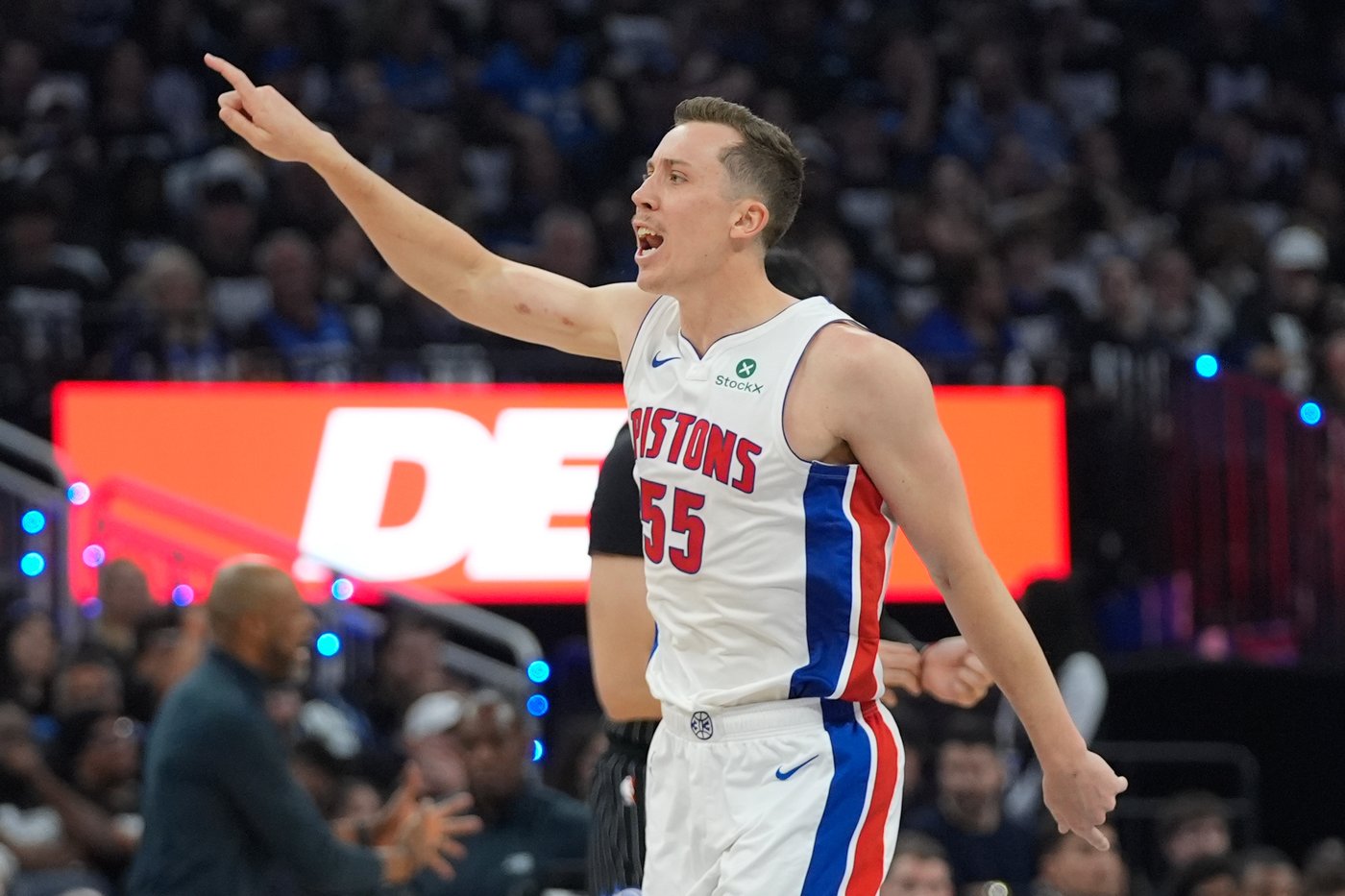 NBA conference semis: Thunder-Lakers, Spurs-Wolves, Knicks-76ers, Pistons-Cavaliers | iNFOnews.ca