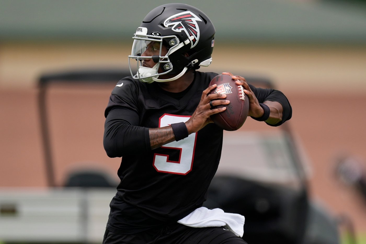 Falcons QB Michael Penix progressing on schedule in ACL rehab | iNFOnews.ca