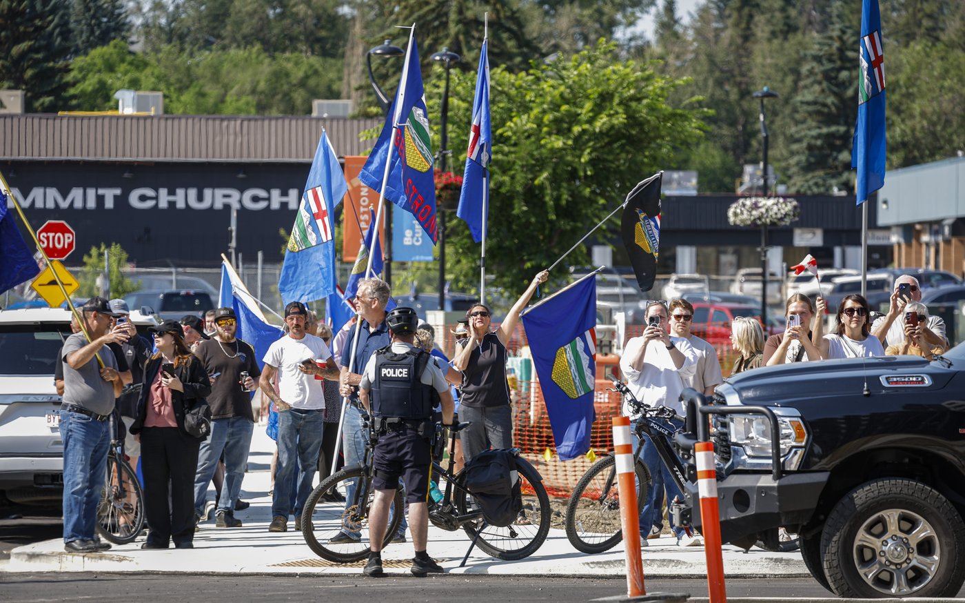 Duelling symbols: Alberta and Canada flags creating division ahead of referendum | iNFOnews.ca