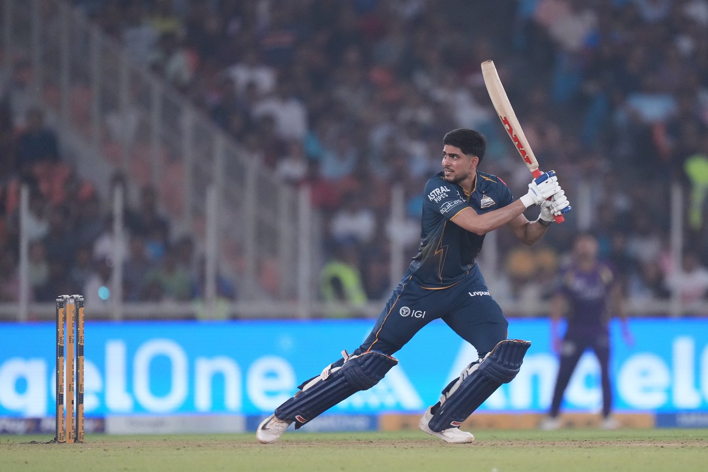 Gujarat breaks into the IPL top four with five-wicket win over winless Kolkata | iNFOnews.ca