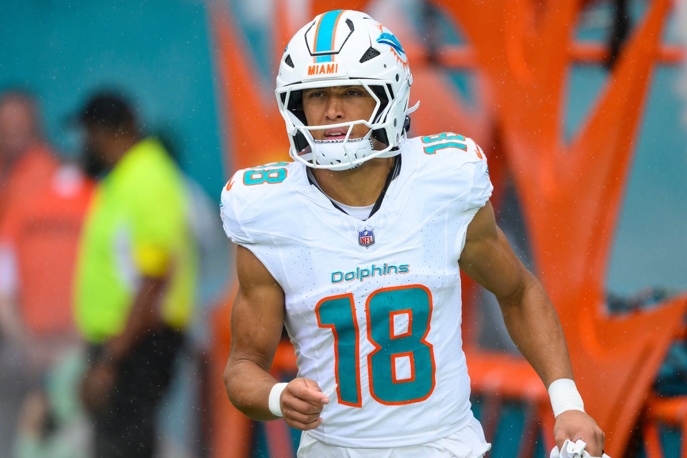 Colts sign linebacker Akeem Davis-Gaither and wide receiver Nick Westbrook-Ikhine | iNFOnews.ca