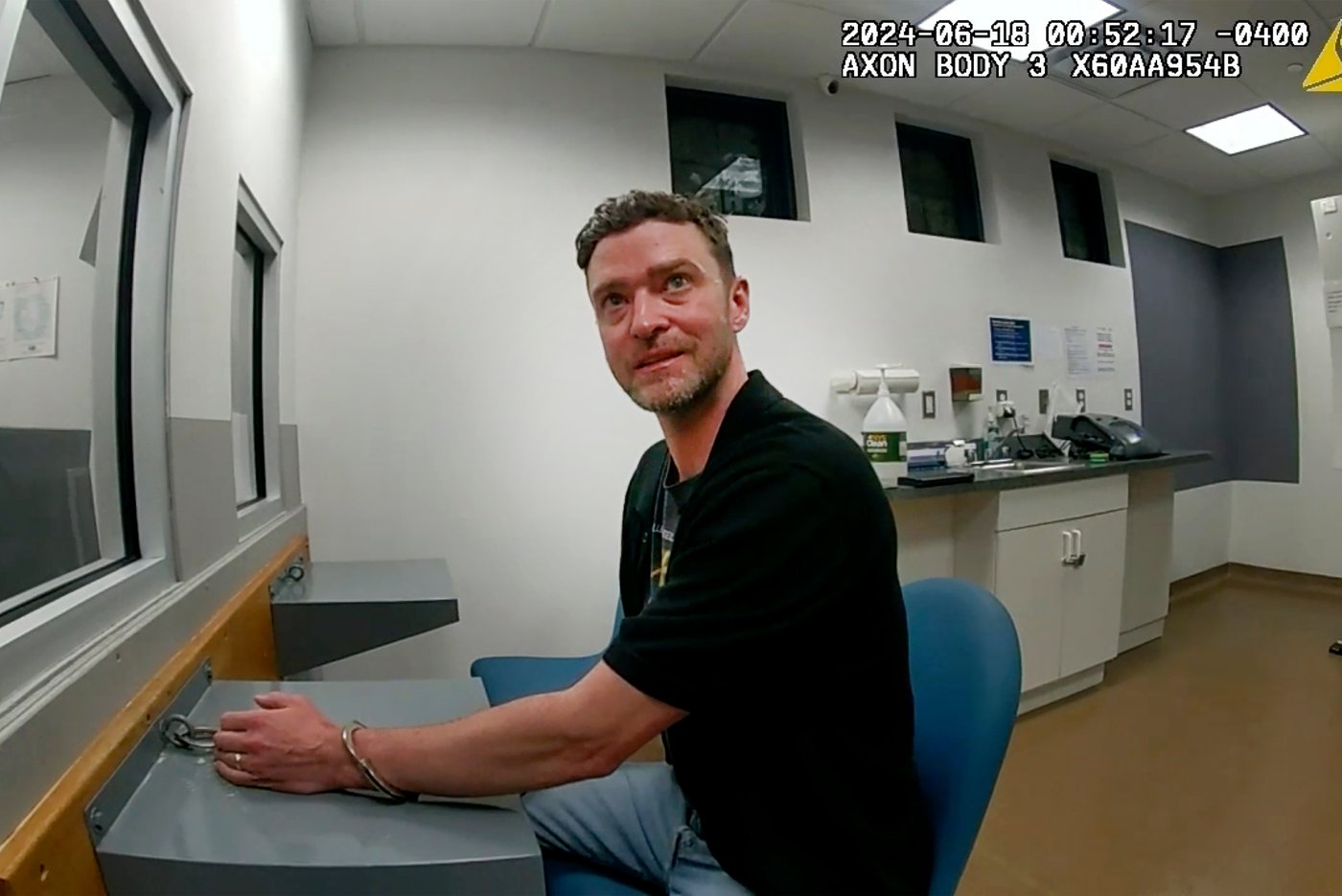Police video of Justin Timberlake's 2024 drunken driving arrest released | iNFOnews.ca