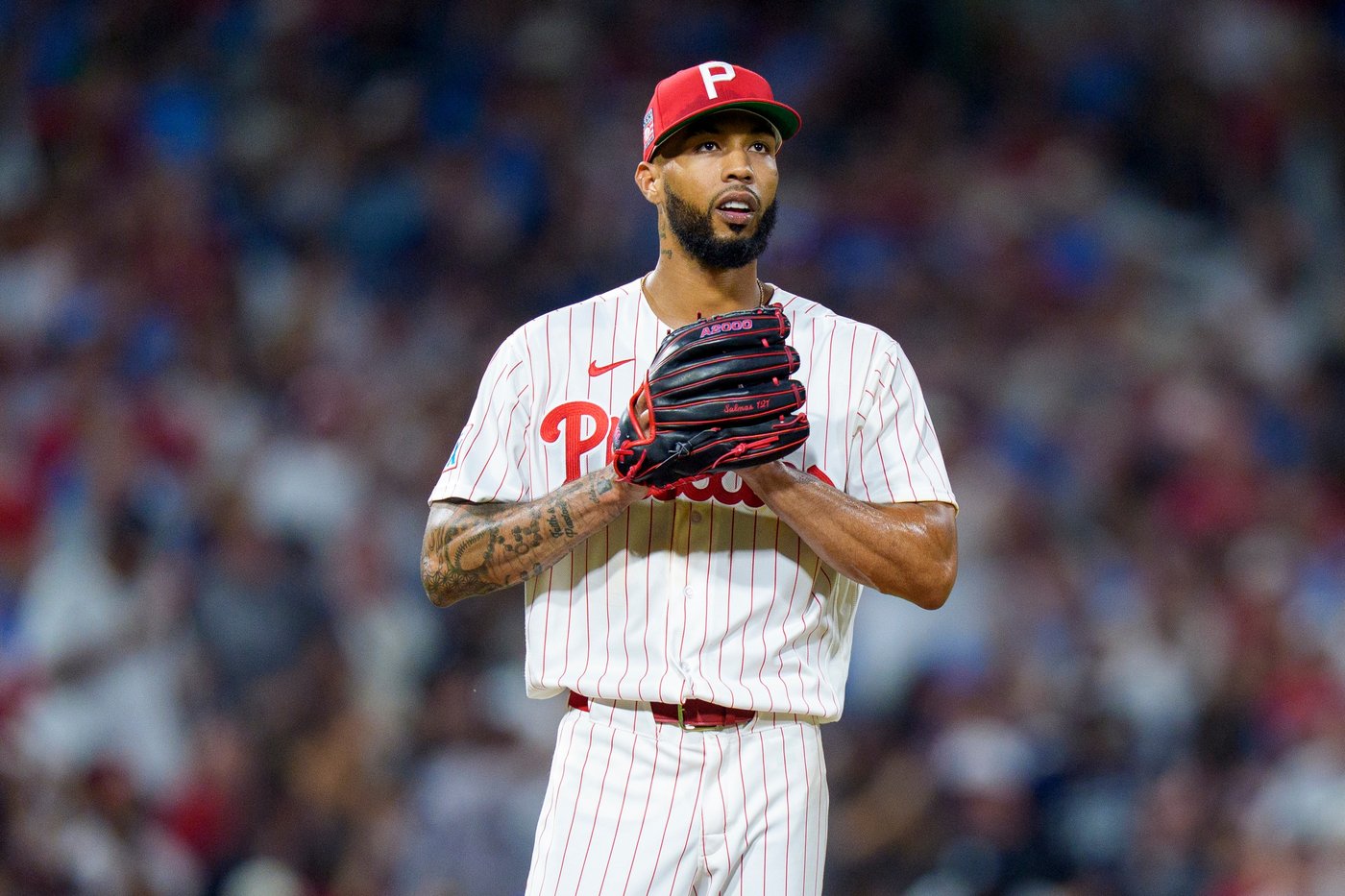 Bryson Stott homers and drives in 5 as Phillies rout Yankees 11-4 to avoid series sweep | iNFOnews.ca