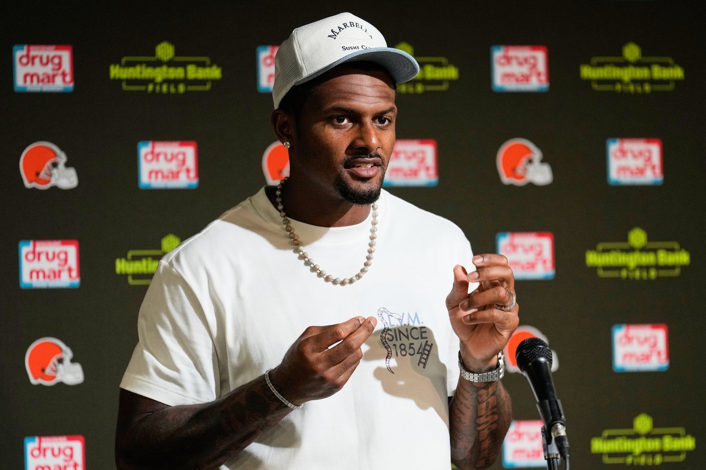 Monken says Watson's postgame comments won't factor in decision about Browns starting QB | iNFOnews.ca Monken says Watson's postgame comments won't factor in decision about Browns starting QB | iNFOnews.ca