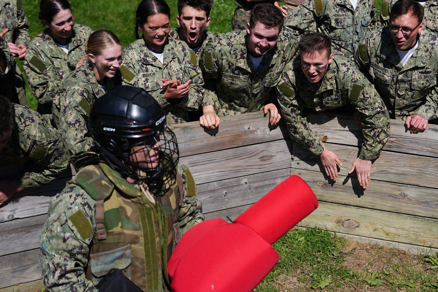 Naval Academy 'plebes' face grueling sea trials, in photos | iNFOnews.ca