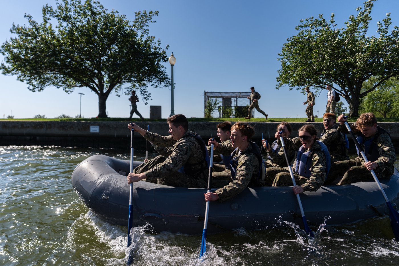 Naval Academy 'plebes' face grueling sea trials, in photos | iNFOnews.ca