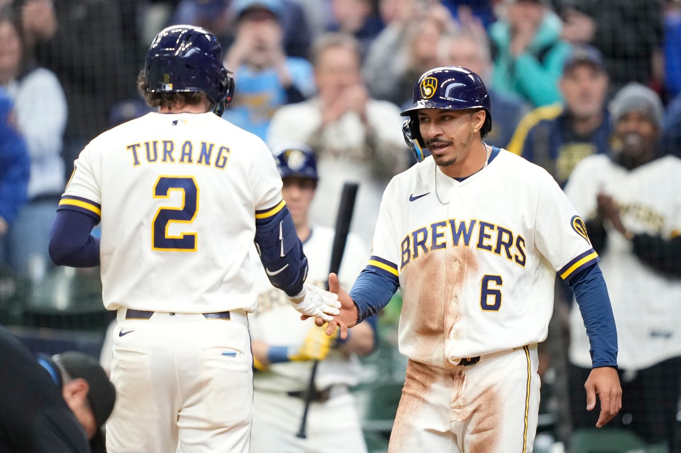Milwaukee Brewers use 6-run 8th inning to power past Tampa Bay Rays 8-2 | iNFOnews.ca Milwaukee Brewers use 6-run 8th inning to power past Tampa Bay Rays 8-2 | iNFOnews.ca