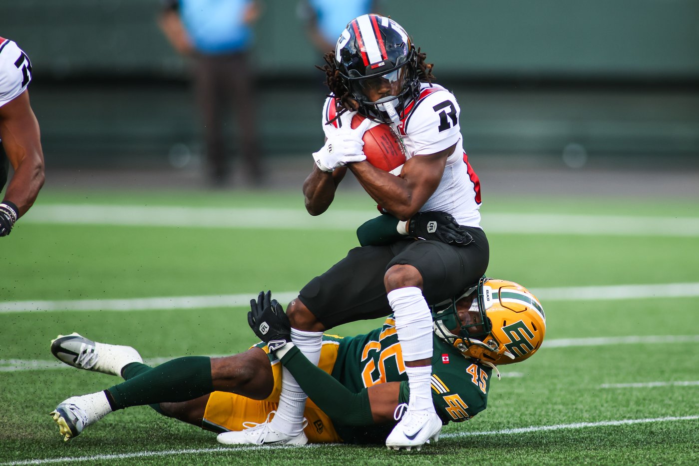 Coach/GM Ryan Dinwiddie faces tough rebuilding year with 0-8 Redblacks | iNFOnews.ca
