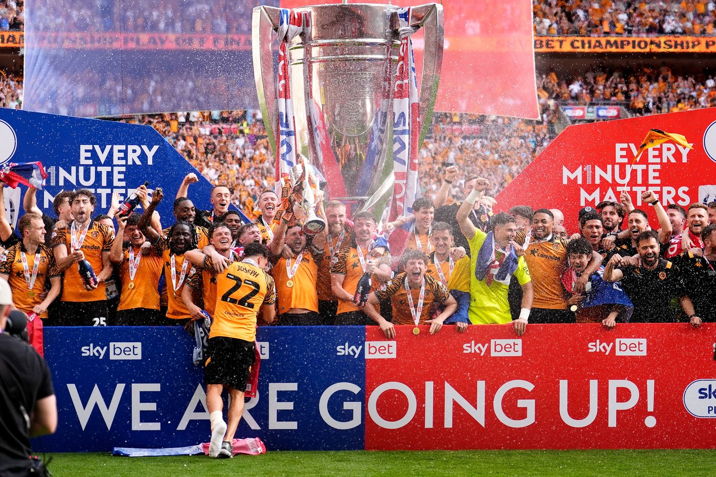 Hull back in the Premier League after dramatic late goal in playoff | iNFOnews.ca