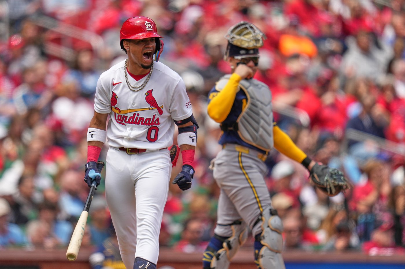 Ashby ties Sale for big league lead with 6th win as Brewers defeat Cardinals 6-2 | iNFOnews.ca