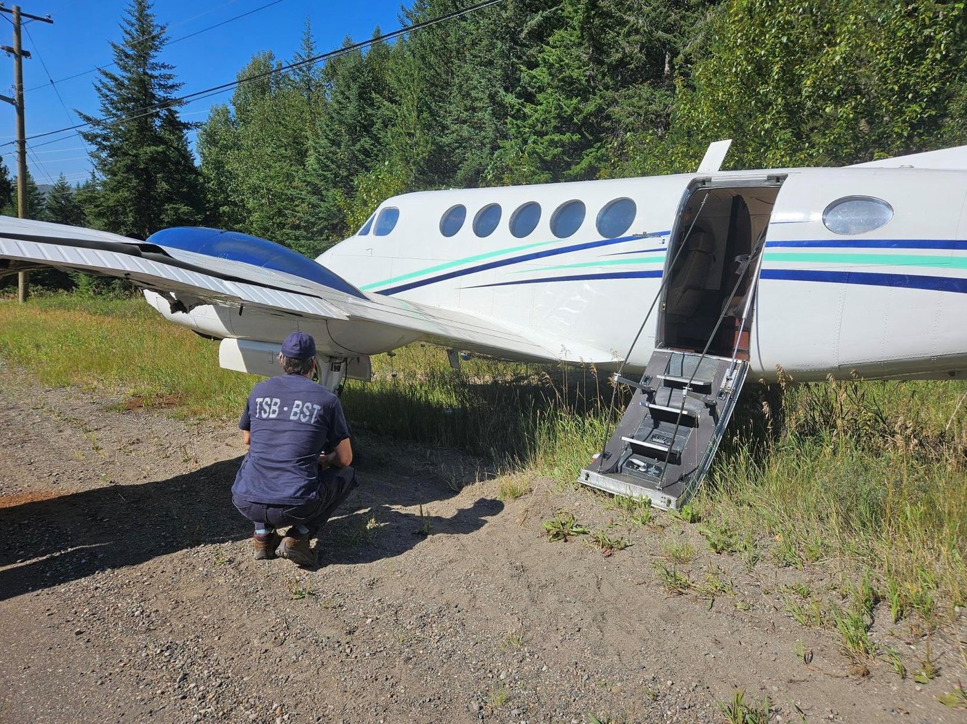 Driver 'shouldn't be here' after crash with plane in B.C. speared rod through seat | iNwheels