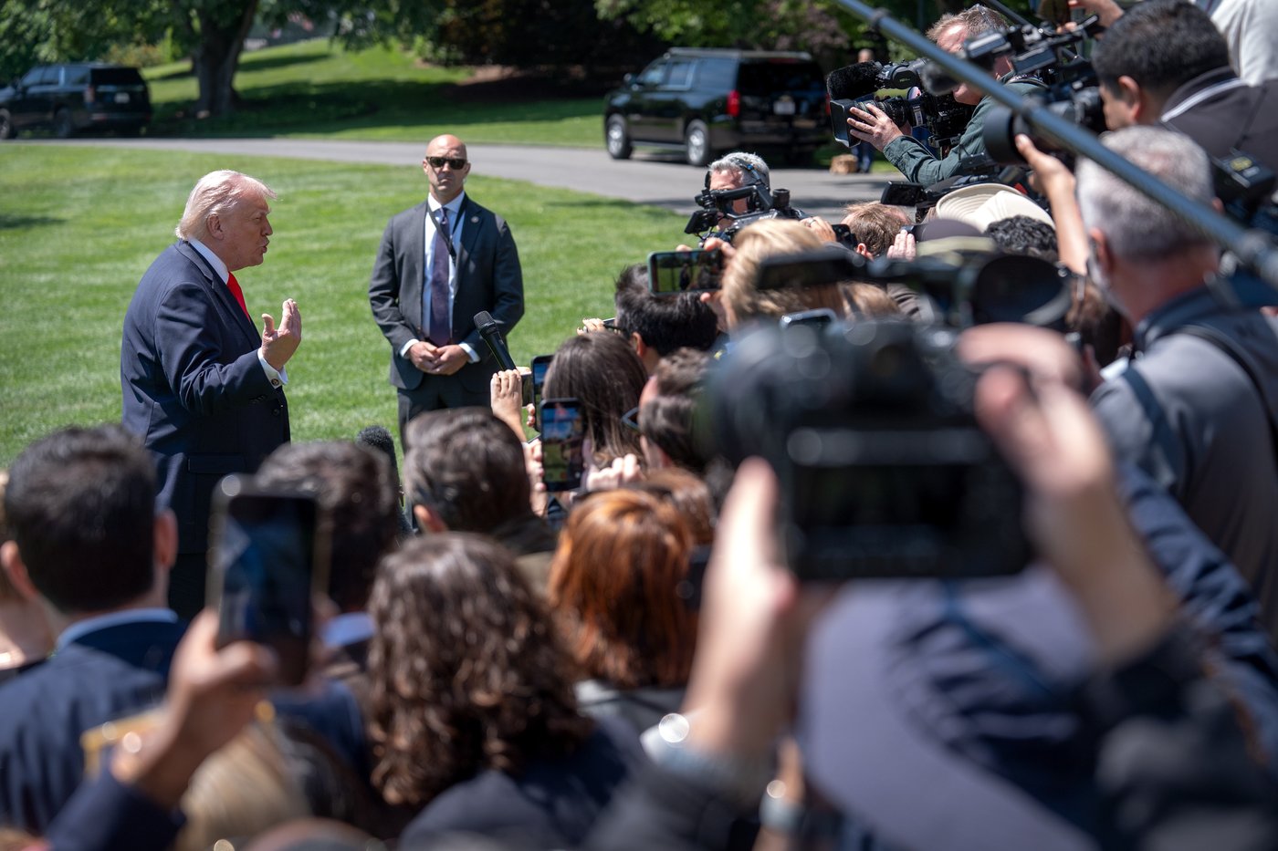 Trump says deadline for Congress to approve Iran war doesn't apply: Hostilities have 'terminated' | iNFOnews.ca