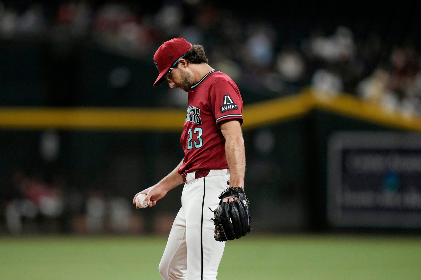 Trevor McDonald allows 1 hit over 6 scoreless innings as Giants finally beat Diamondbacks, 6-4 | iNFOnews.ca Trevor McDonald allows 1 hit over 6 scoreless innings as Giants finally beat Diamondbacks, 6-4 | iNFOnews.ca