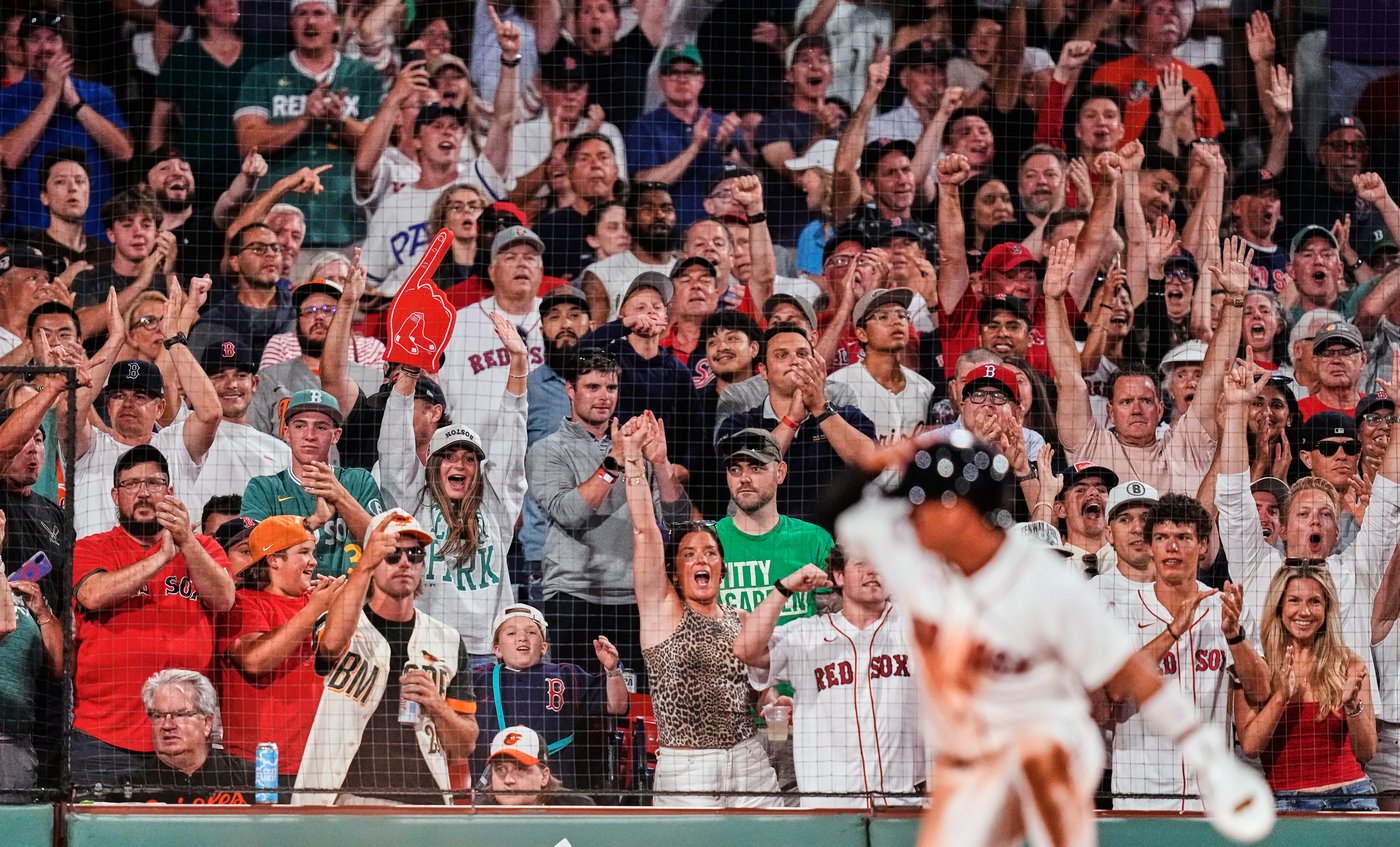 Red Sox extend win streak to 14, beating Orioles 6-5 to end Baltimore's 7-game streak | iNFOnews.ca Red Sox extend win streak to 14, beating Orioles 6-5 to end Baltimore's 7-game streak | iNFOnews.ca
