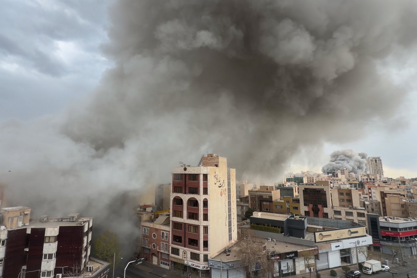 Photos from inside Iran as strikes boom across the capital, Tehran, for a third day | iNFOnews.ca