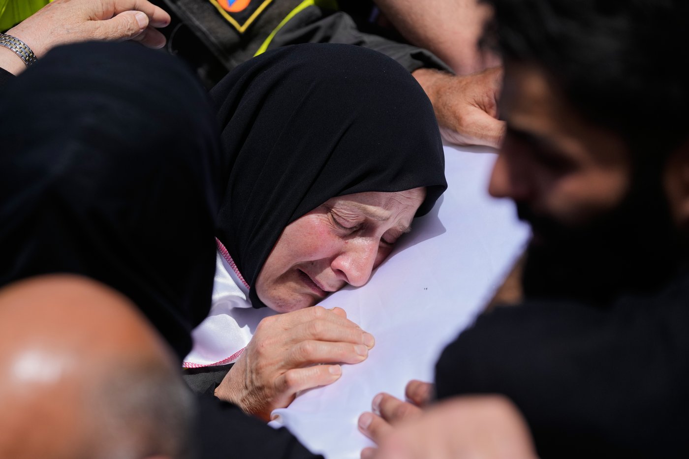 Israeli drone strikes on vehicles in Lebanon kill 12 people, including 2 children | iNFOnews.ca
