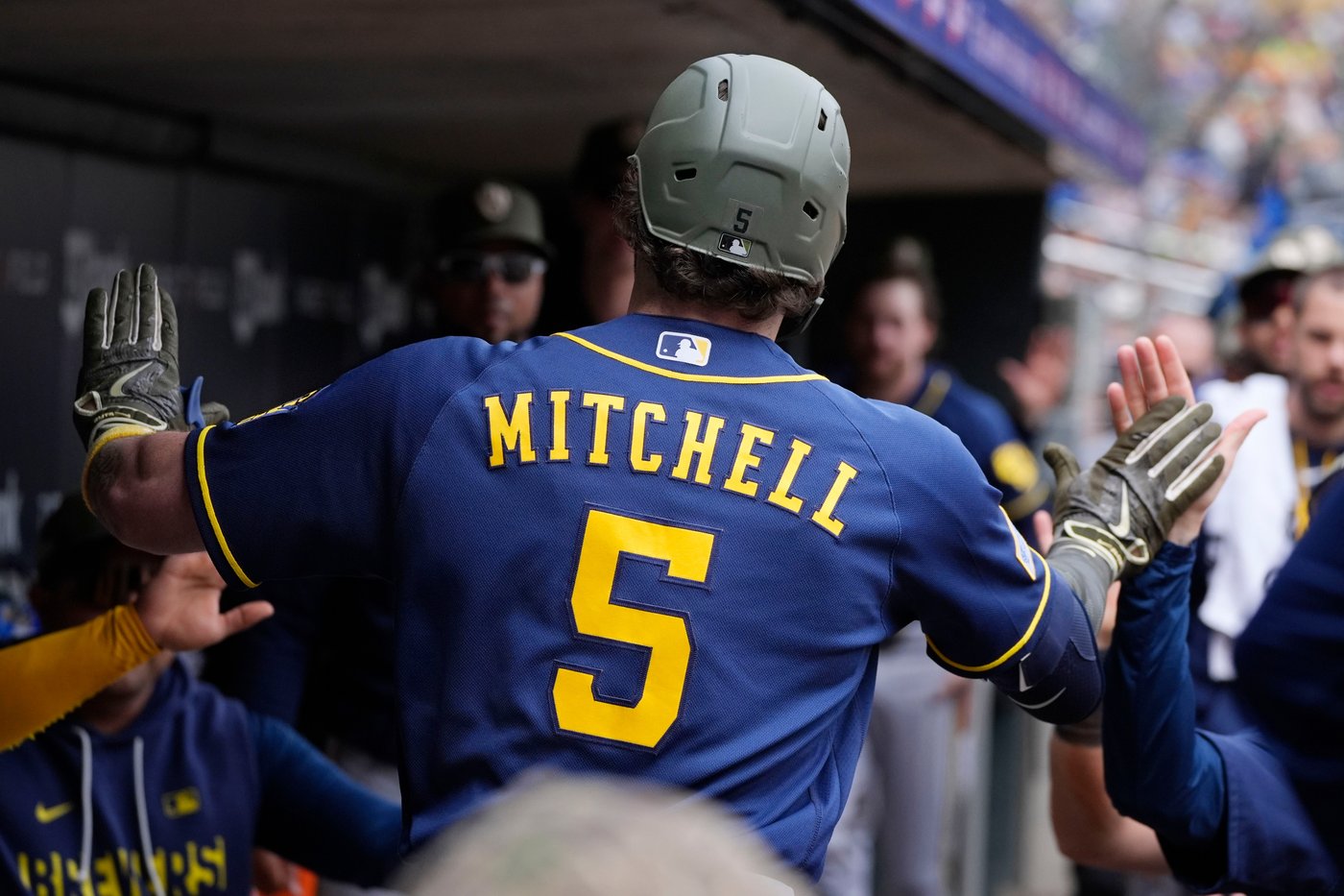 Ryan Jeffers and Kody Clemens help Twins avoid sweep, beat Brewers 5-4 | iNFOnews.ca