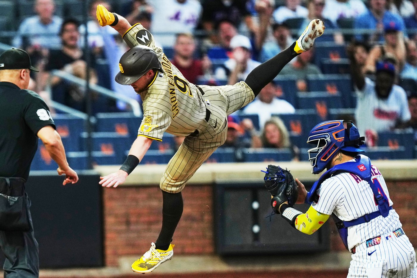 Benge and Ewing nail the Padres at home plate as the Mets hang on for a 2-1 victory | iNFOnews.ca Benge and Ewing nail the Padres at home plate as the Mets hang on for a 2-1 victory | iNFOnews.ca