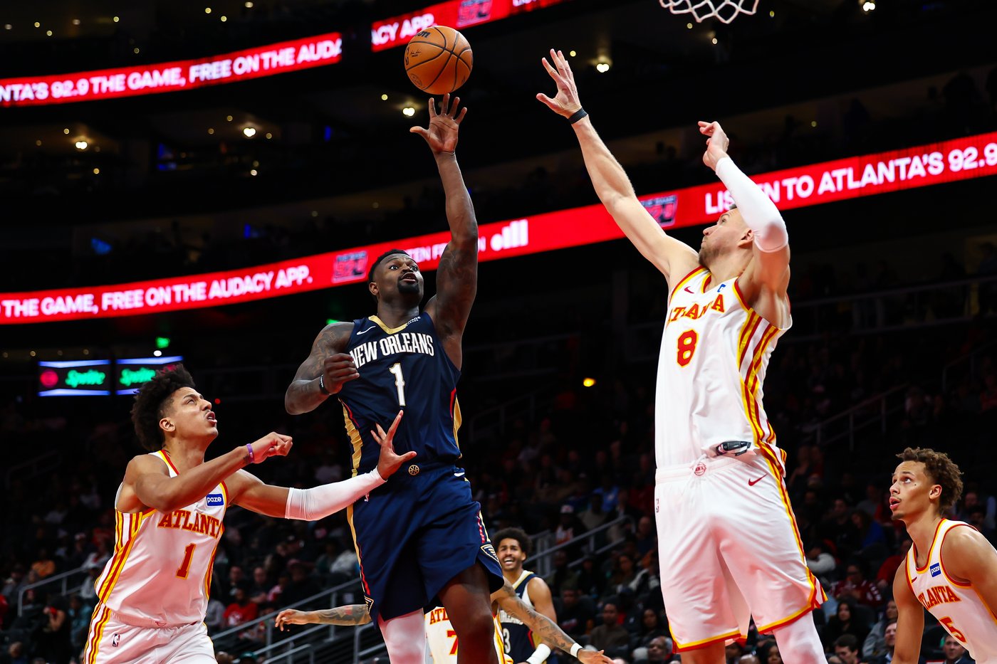 Warriors agree to send Jonathan Kuminga, Buddy Hield to Hawks for Kristaps Porzingis, AP source says | iNFOnews.ca