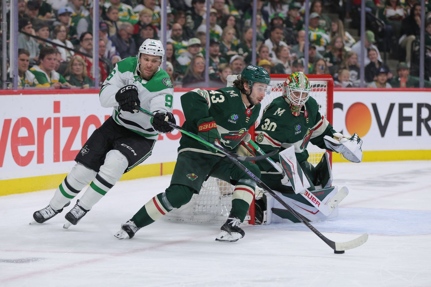 Wild beat Stars 5-2 for first playoff series win in 11 years | iNFOnews.ca