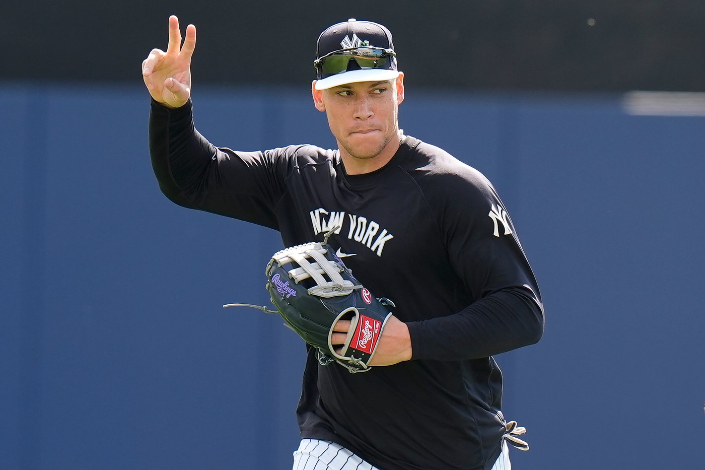 Yankees slugger Aaron Judge hits 2 HRs in spring debut | iNFOnews.ca
