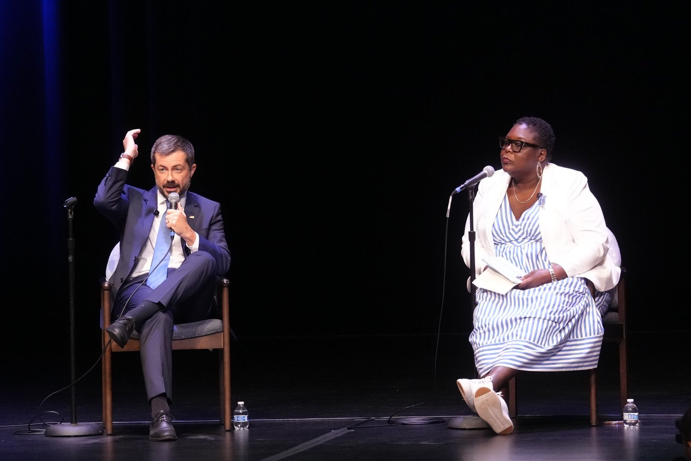 Pete Buttigieg returns to South Carolina as he weighs another White House run | iNFOnews.ca