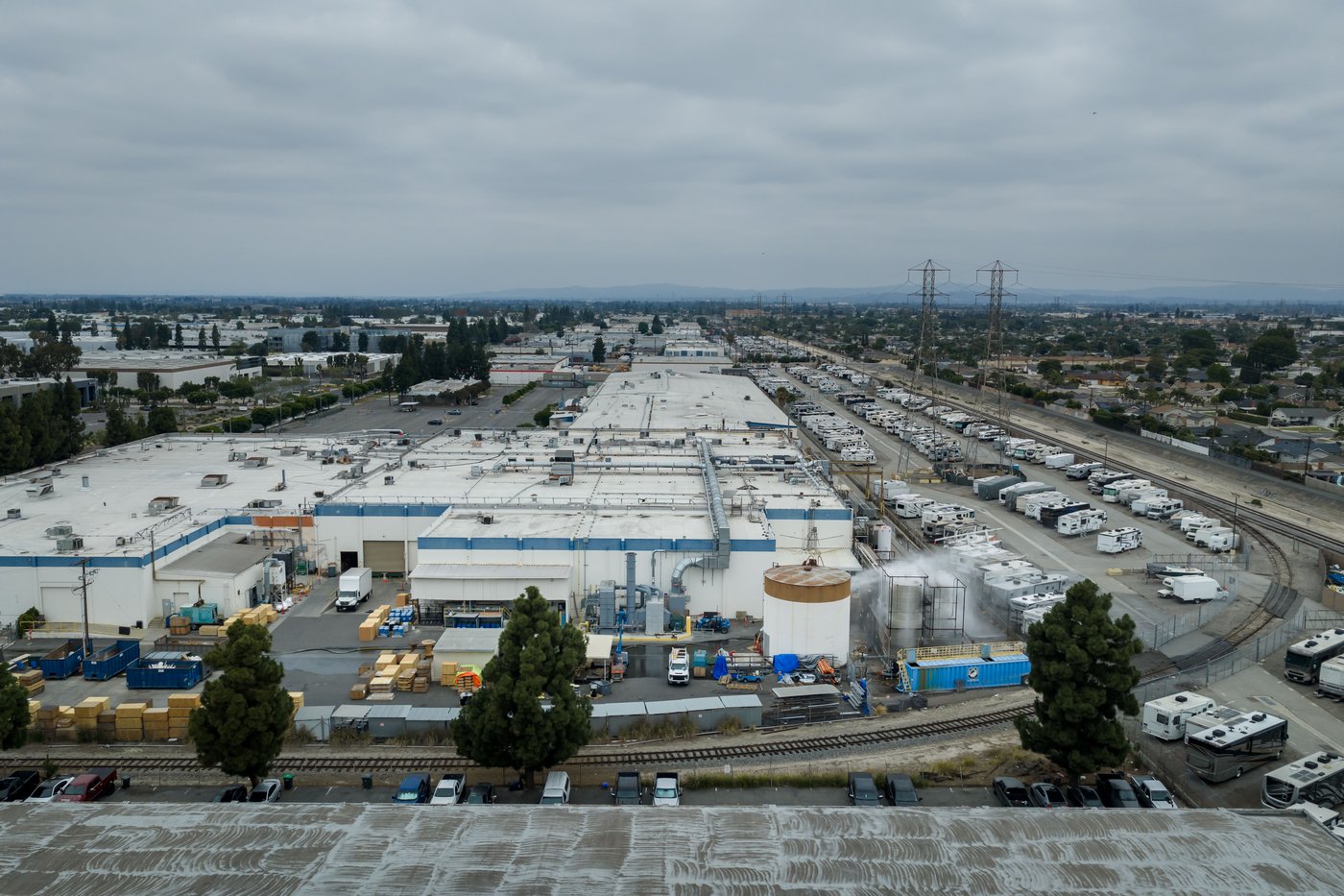 Southern California chemical tank has a crack that could possibly lower risk of explosion | iNFOnews.ca