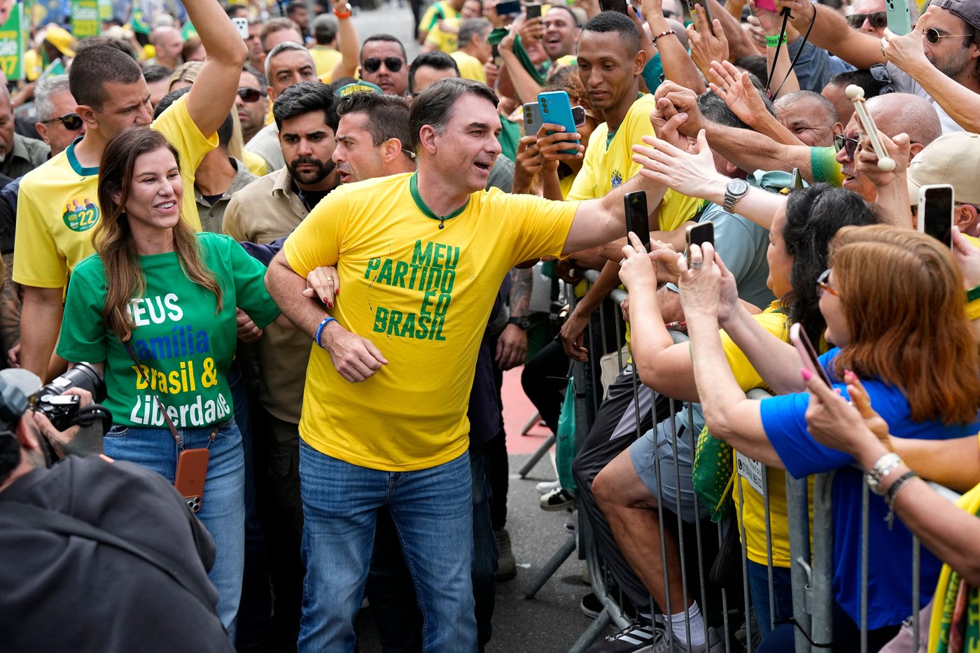 Brazil's Lula and Flávio Bolsonaro return to their strongholds to kick off presidential campaigns | iNFOnews.ca Brazil's Lula and Flávio Bolsonaro return to their strongholds to kick off presidential campaigns | iNFOnews.ca