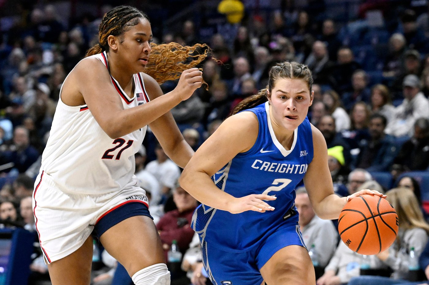 Fudd leads the way as top-ranked UConn wins its 42nd consecutive game with blowout of Creighton | iNFOnews.ca