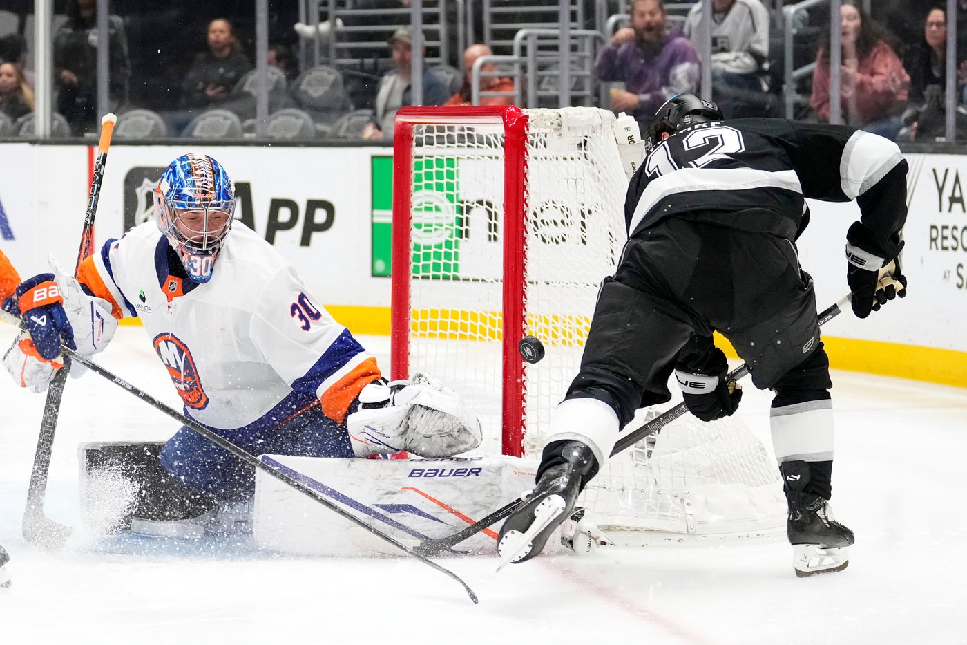Panarin leads LA Kings past Islanders 5-3 for their 1st victory under interim coach D.J. Smith | iNFOnews.ca