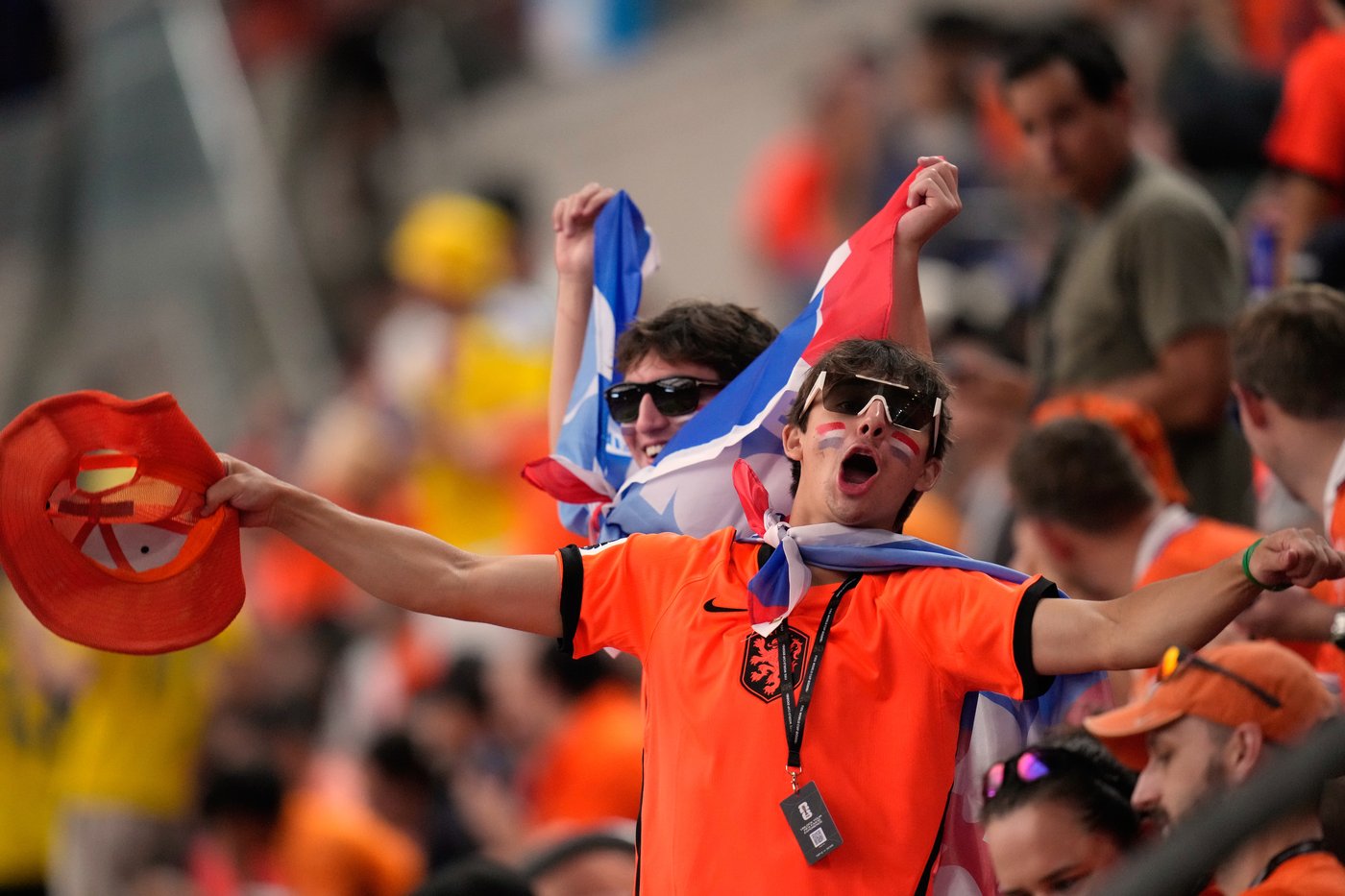 Orange Crush: Dutch soccer fans cling to hope that World Cup drought will end | iNFOnews.ca