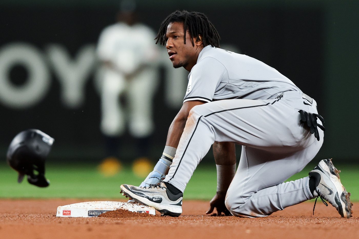 Benintendi’s ninth-inning single sends the White Sox past the Mariners 2-1 | iNFOnews.ca