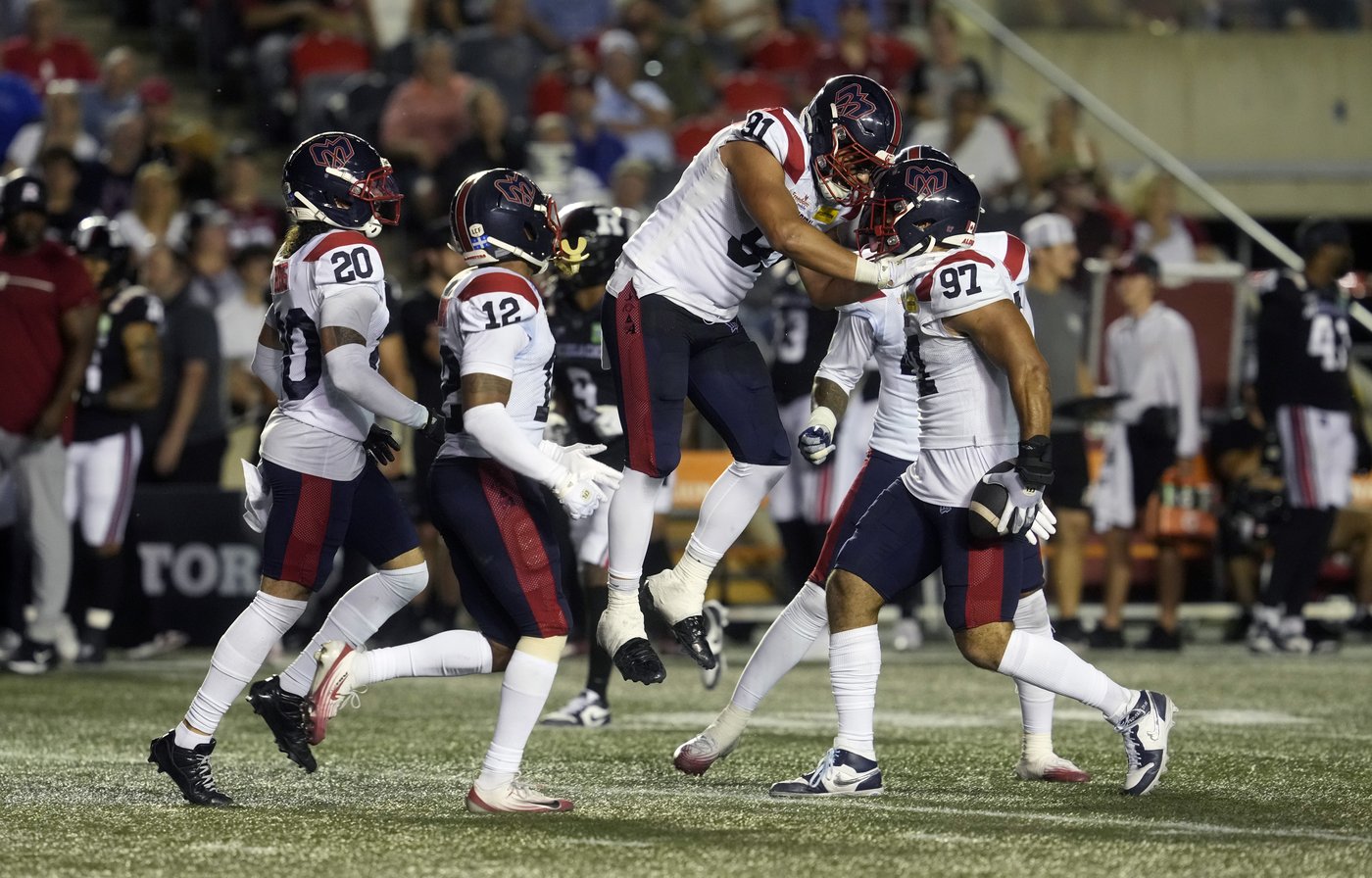 Alexander, Alouettes roll past winless Redblacks 34-13 | iNFOnews.ca