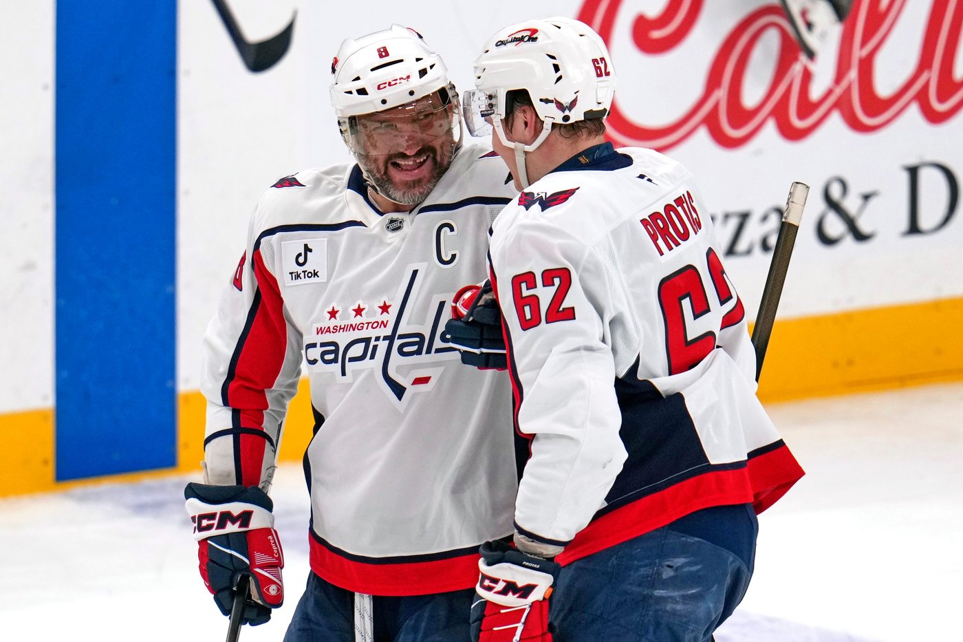 Alex Ovechkin appreciates standing ovation during possible final game in Pittsburgh | iNFOnews.ca