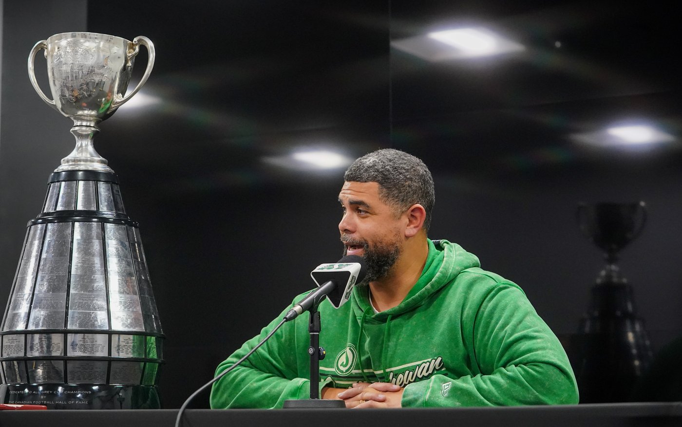Two-time Grey Cup champion Dinwiddie in first season as Ottawa's head coach/GM | iNFOnews.ca