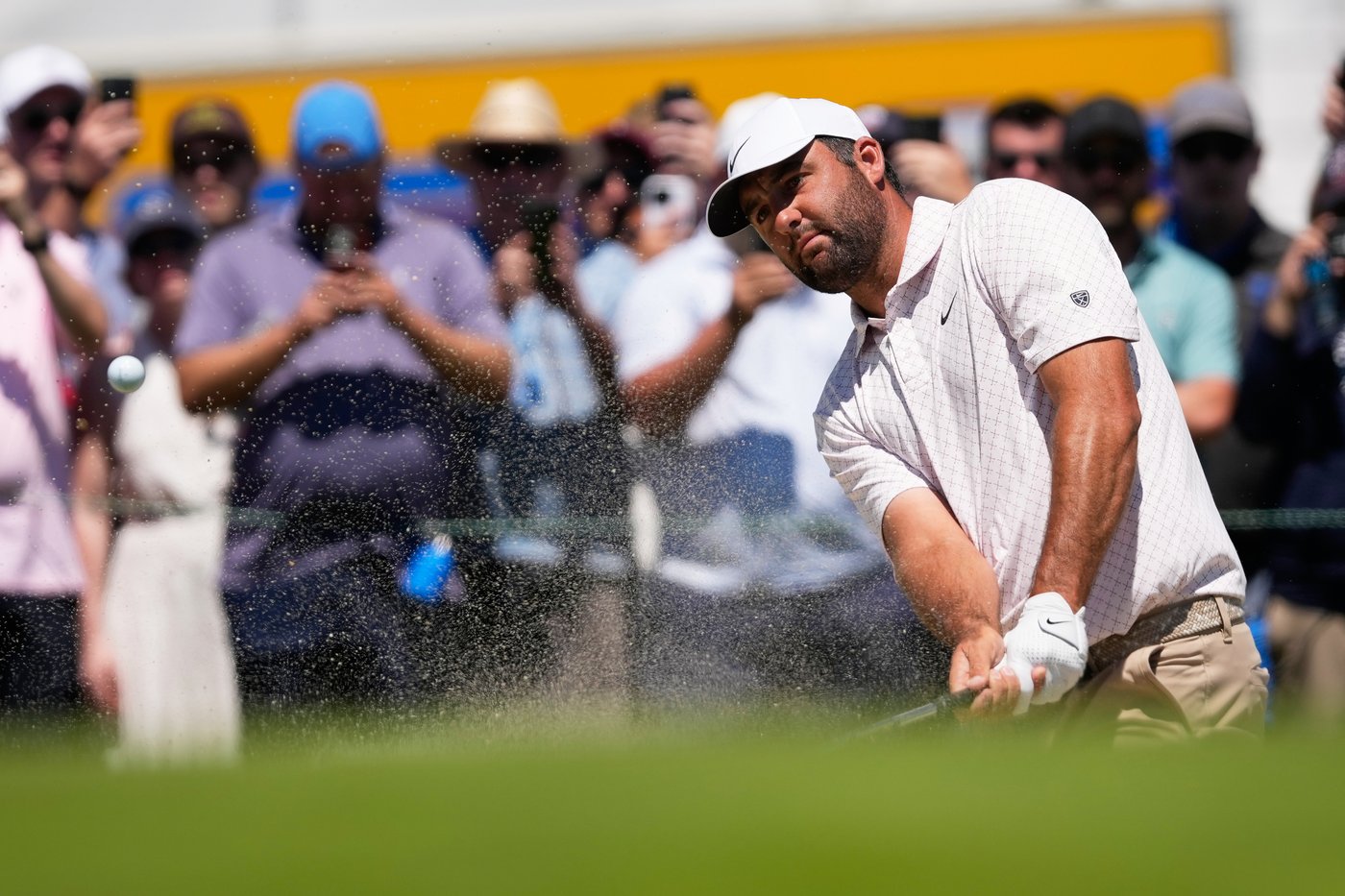 Scottie Scheffler has an eventful back nine to tie for second through three US Open rounds | iNFOnews.ca
