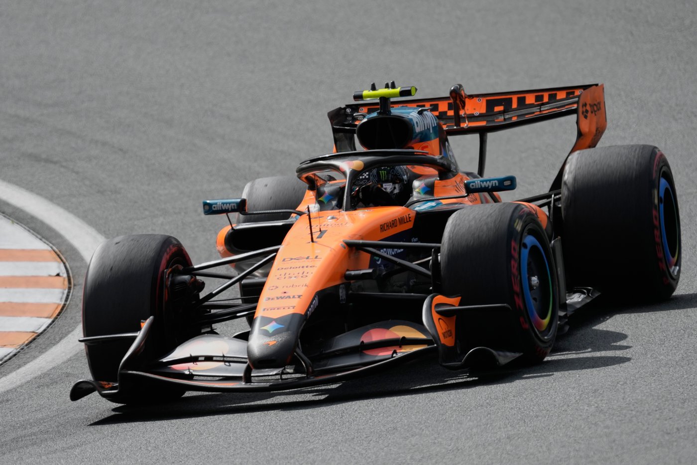 Lando Norris says his car isn't good enough for F1 title shot but McLaren could fix that | iNFOnews.ca