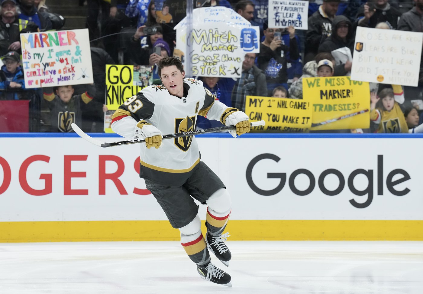 'Alive and awake': NHL players talk going helmets off in warm-ups | iNFOnews.ca