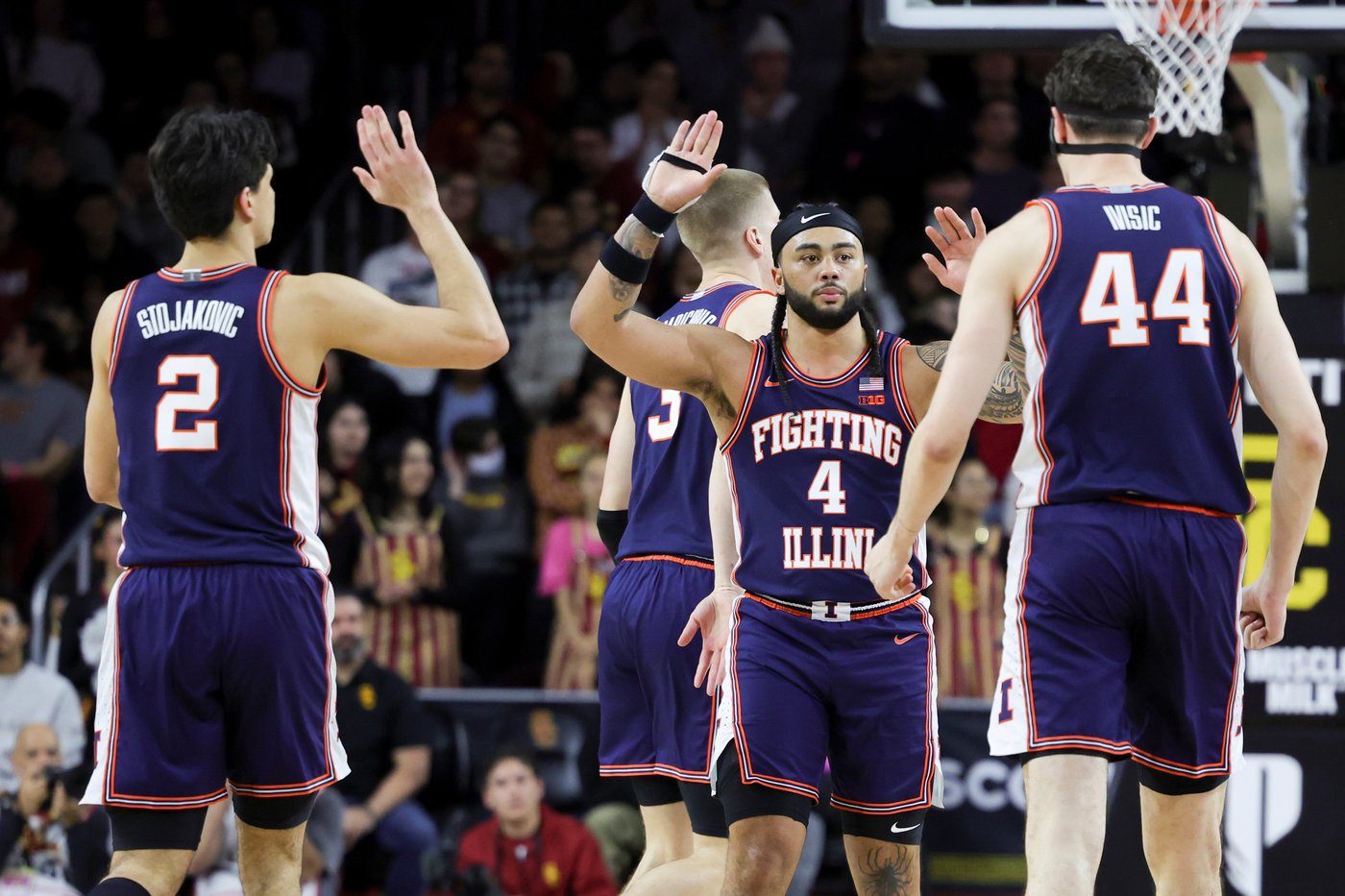 No. 10 Illinois overwhelms USC by 36 points, cruising to its 14th win in 16 games | iNFOnews.ca
