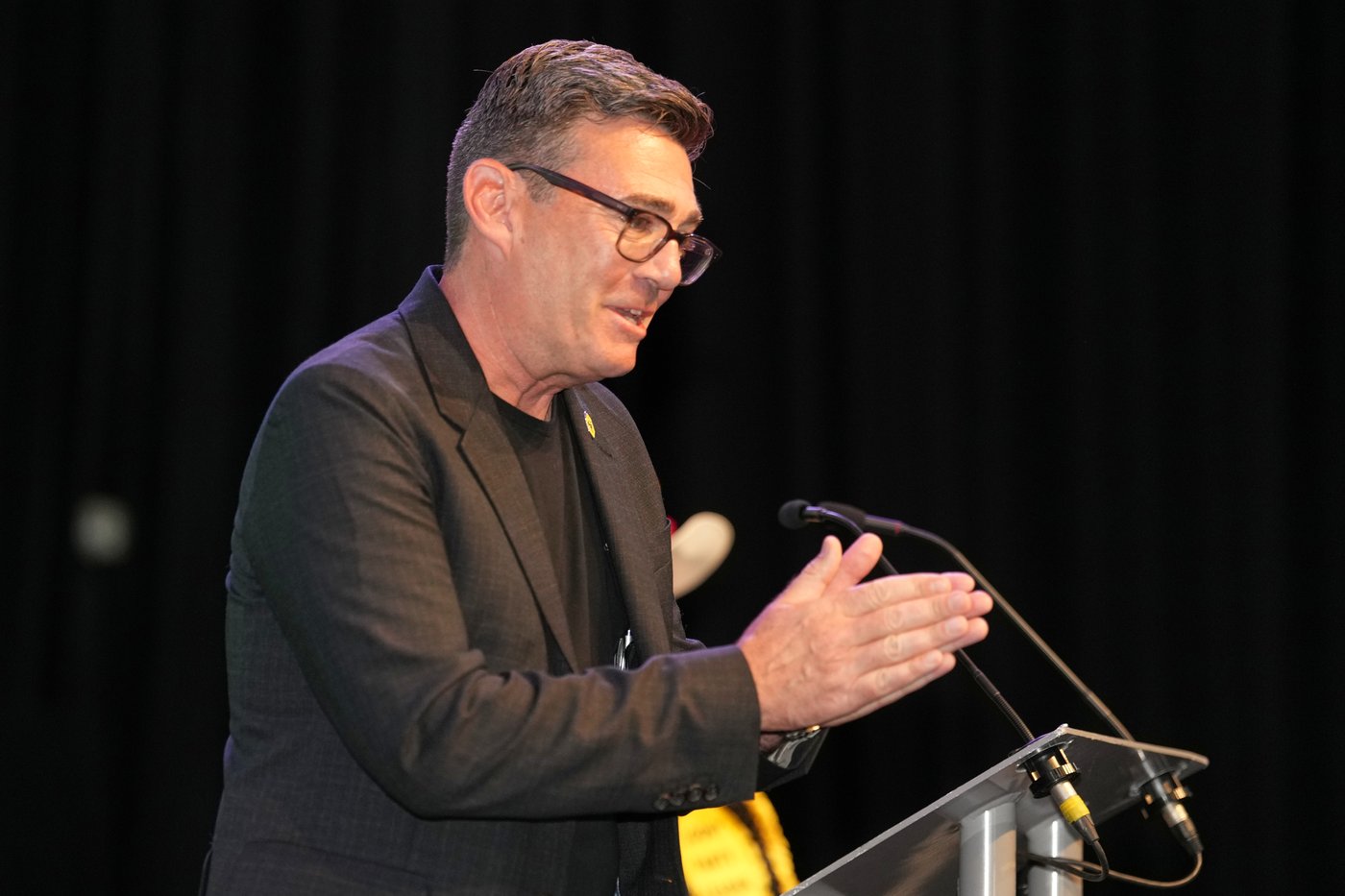 How Burnham's resounding victory could lead to Starmer's downfall | iNFOnews.ca