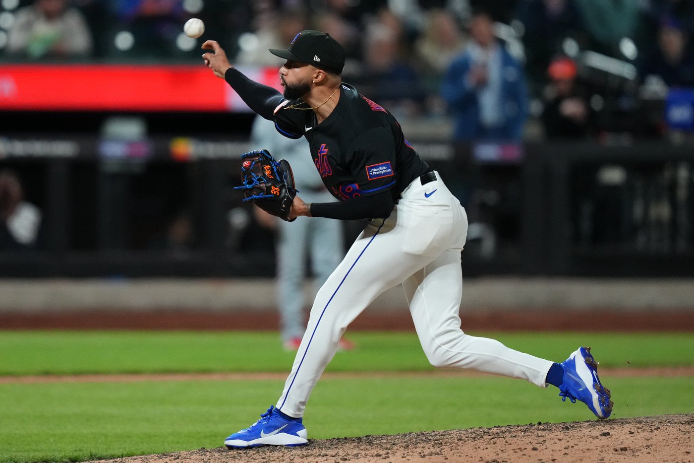 Devin Williams gets the win after the Mets' bullpen mixup | iNFOnews.ca