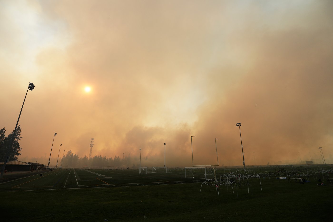 Wind-driven wildfire prompts evacuations in eastern Washington | iNFOnews.ca Wind-driven wildfire prompts evacuations in eastern Washington | iNFOnews.ca
