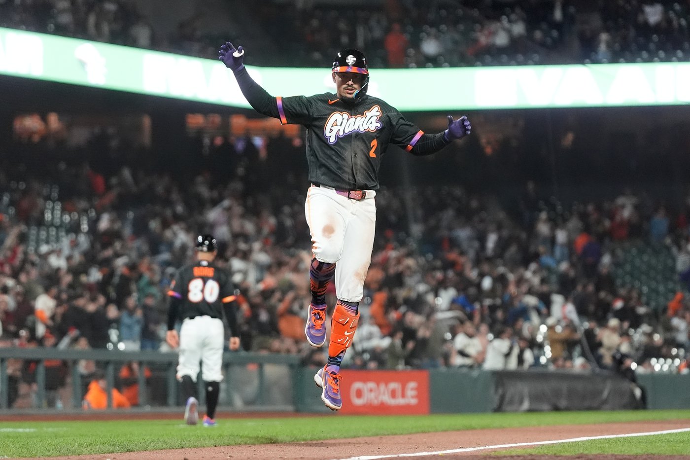 Marte and Del Castillo homer as Diamondbacks beat Giants 7-5 for ninth win in 10 games | iNFOnews.ca