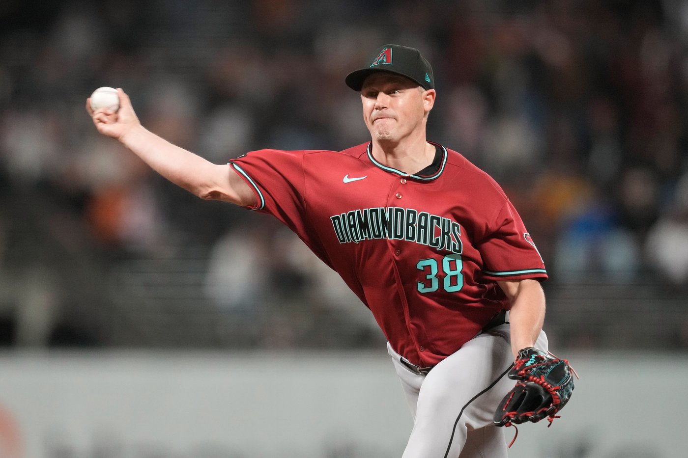 Marte and Del Castillo homer as Diamondbacks beat Giants 7-5 for ninth win in 10 games | iNFOnews.ca