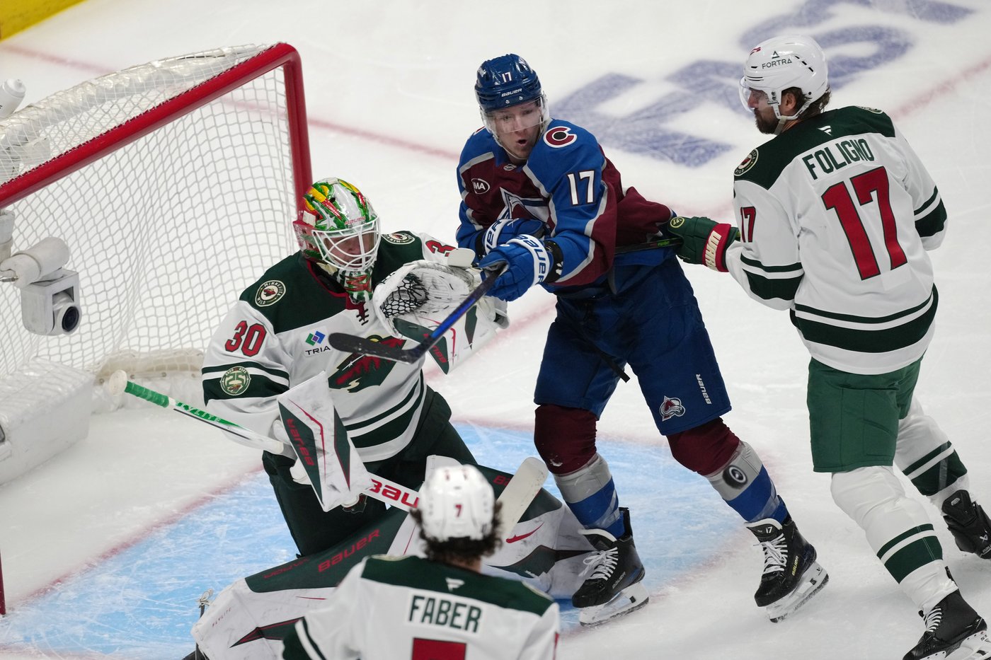 Cale Makar returns from injury, scores twice as Avalanche outlast Wild 9-6 in wacky Game 1 | iNFOnews.ca